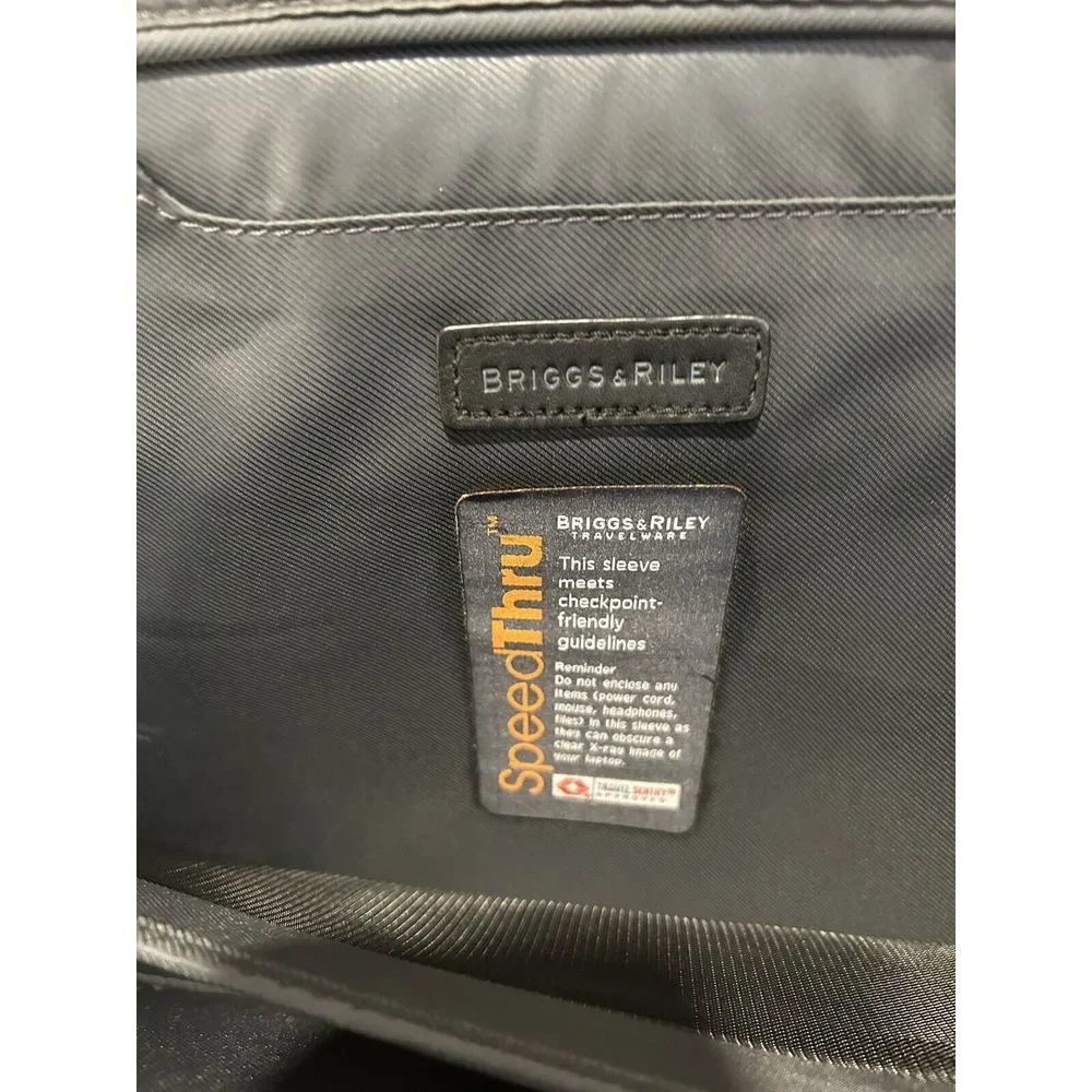 Briggs & Riley Travelware Expandable 17